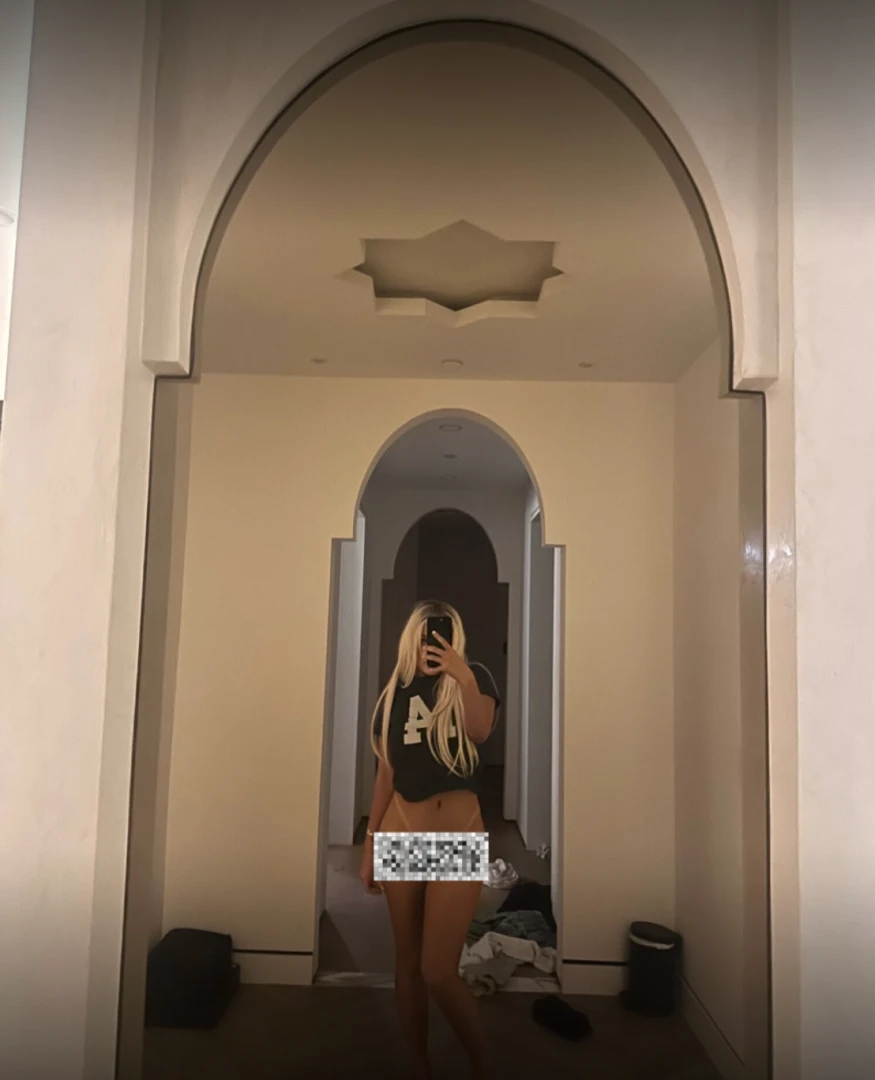 Stop scrolling rn and cum play now 