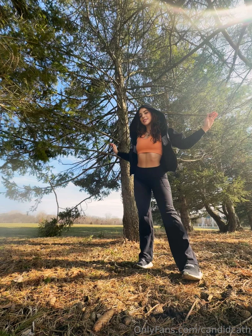 Wondering in the woods part 2 