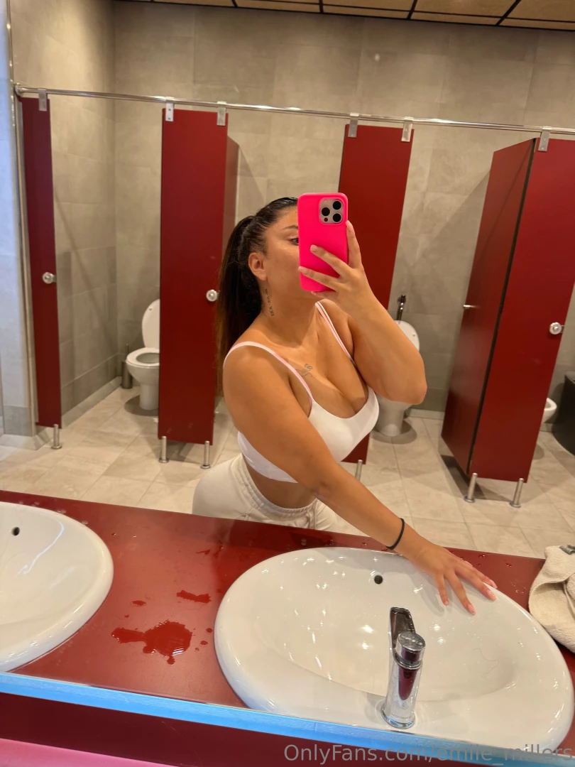 Im on the gym right now good customs videos on the gym 