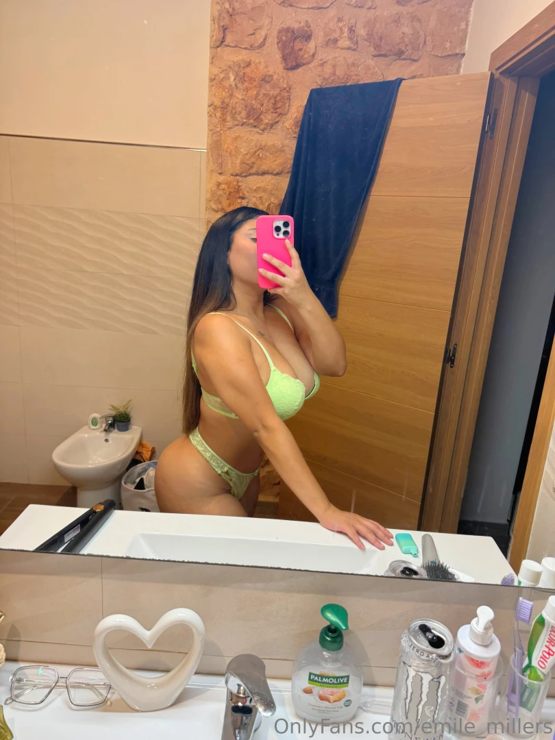 Dm me for a little surprise part 4 