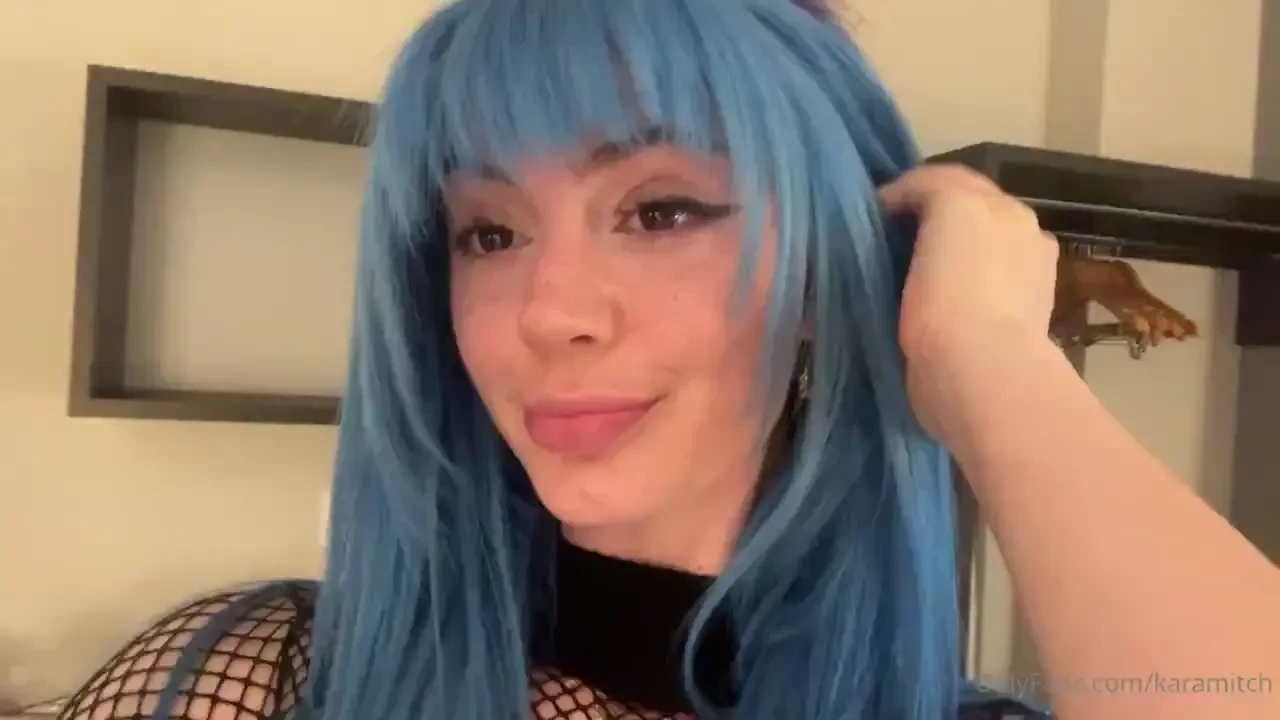 Omgg i love this color should i do it 
