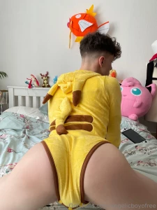 Pikachu used attract part 3