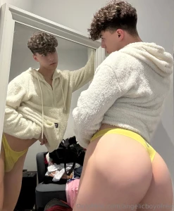 Wanna put on a show for the neighbours part 1