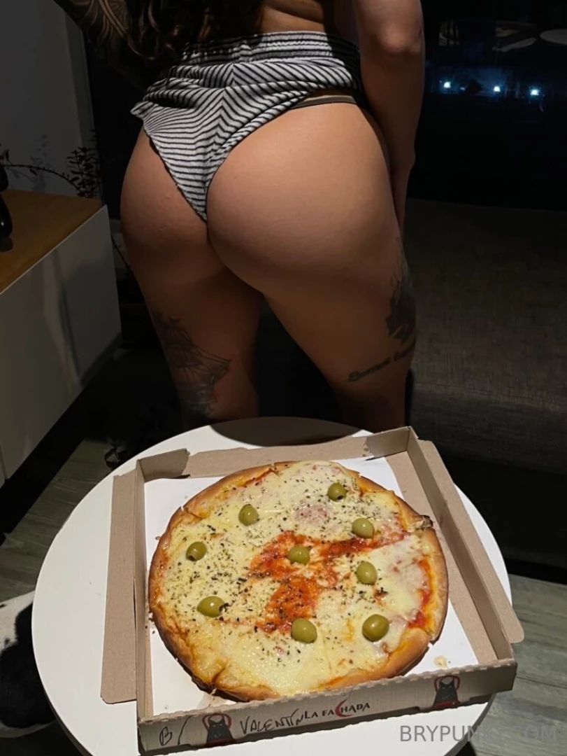 It s dinner time with some dessert hihihi 