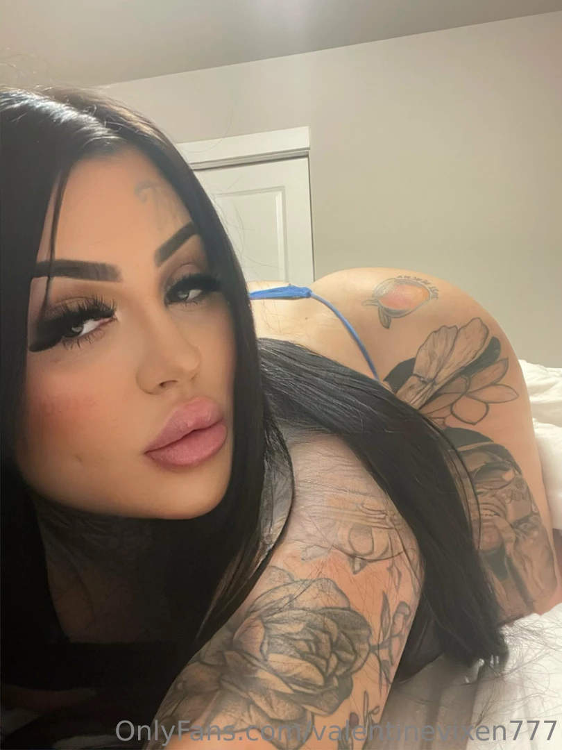 Wanna see the view from behind 