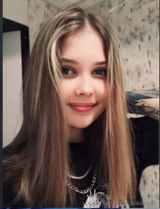 Fresh college cutie cyber_v wants to show daddy how wet she is cyber_v part 46