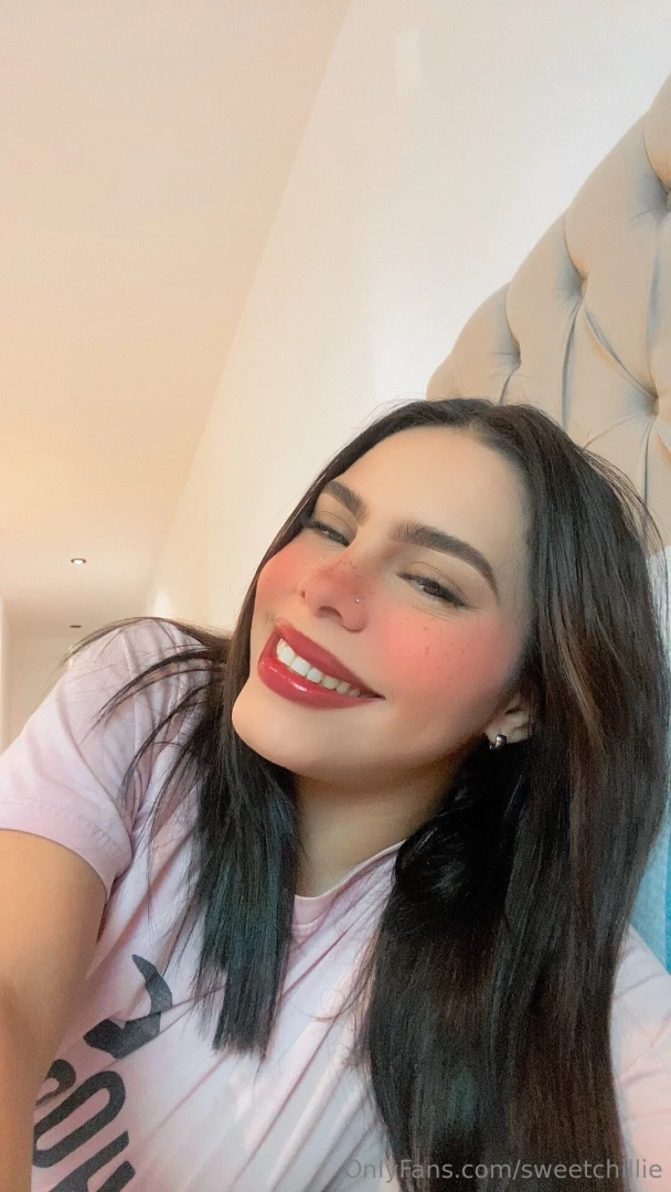 Adding some sparkle to your feed with all the good vibes i can t help 