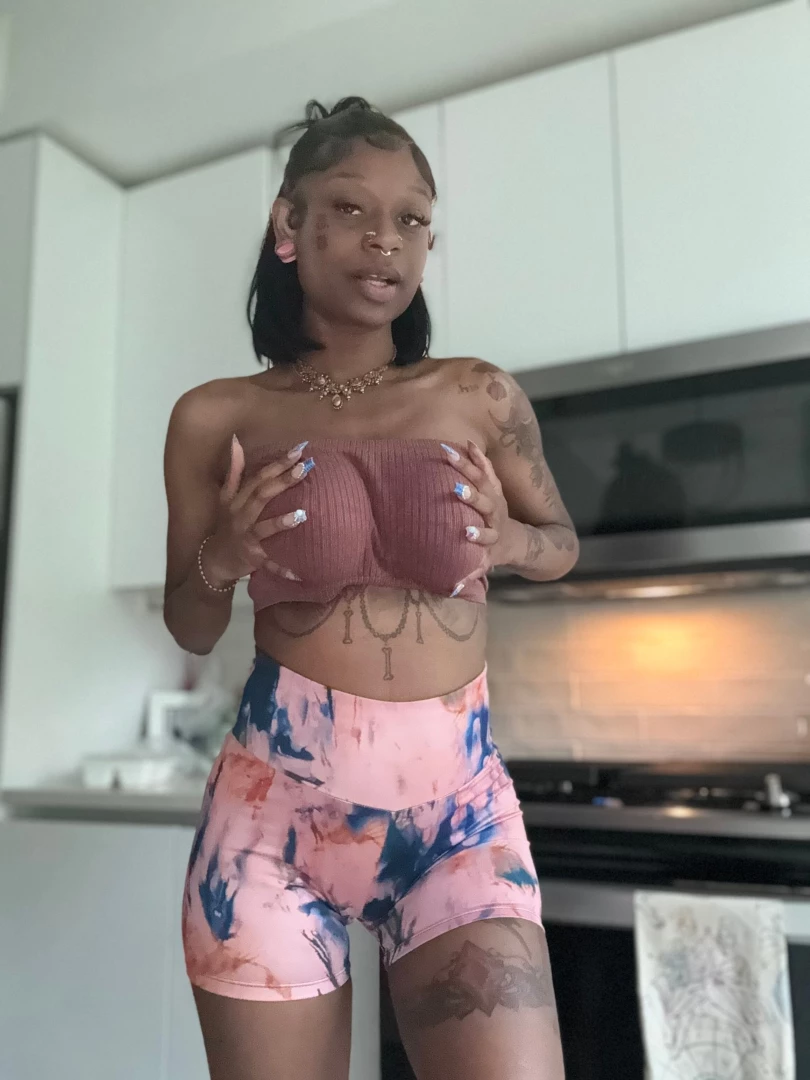 My milk came in should i make milking vids comment what u wanna see 