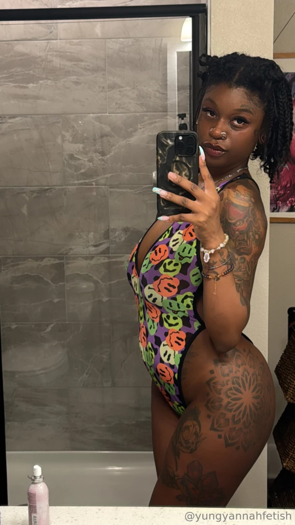 Are u coming to the live friday at 12am 