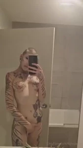 Who wants to play dm me hehe x