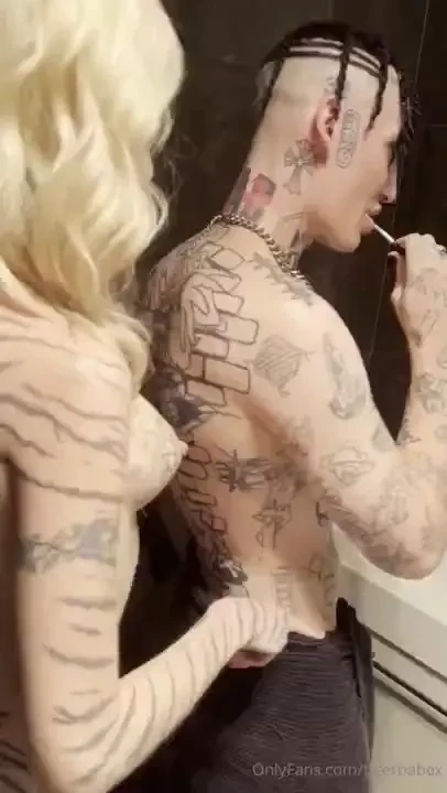 Catching my besties bf in the bathroom 