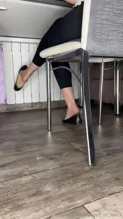 Shoe play full video on my vip onlyfans com queen_sexy_feet1 