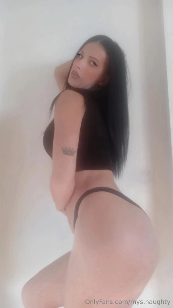 Sometimes my favorite friday plans just included a cozy night in send 