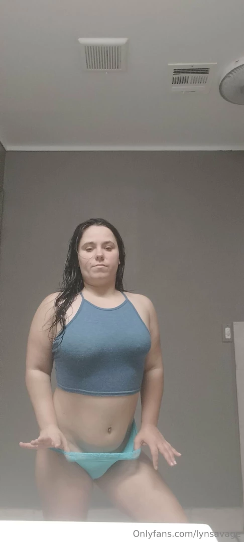 Tease be going to work soon had a shower 