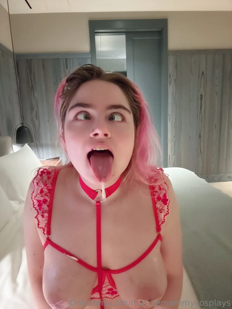 Happy valentines day part 1 of my red lingerie photoset for valentines part 1 