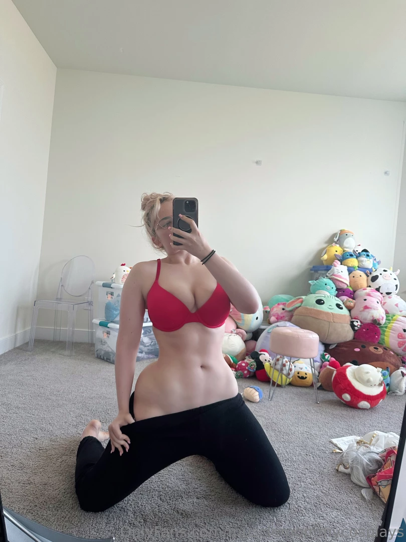 Musclemommycosplays 