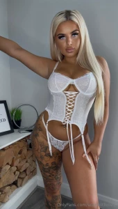 Pink or white which would you rather fuck me in part 1