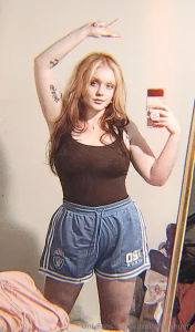 Got banned from xiaohongshu rednote for using this as my profile