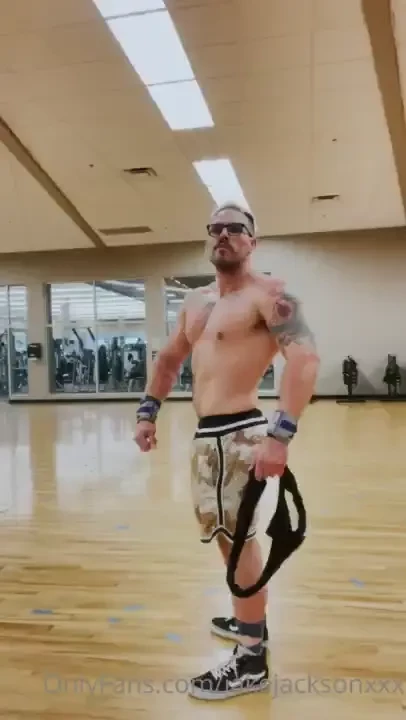 I have a ton of these videos that i should start spamming you all with 