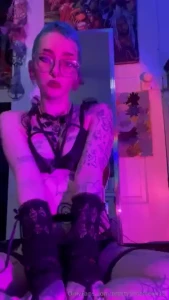 I love being a slutty show off