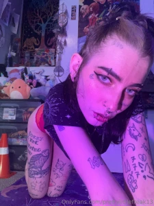 Looking into my eyes will only make you more obsessed with me