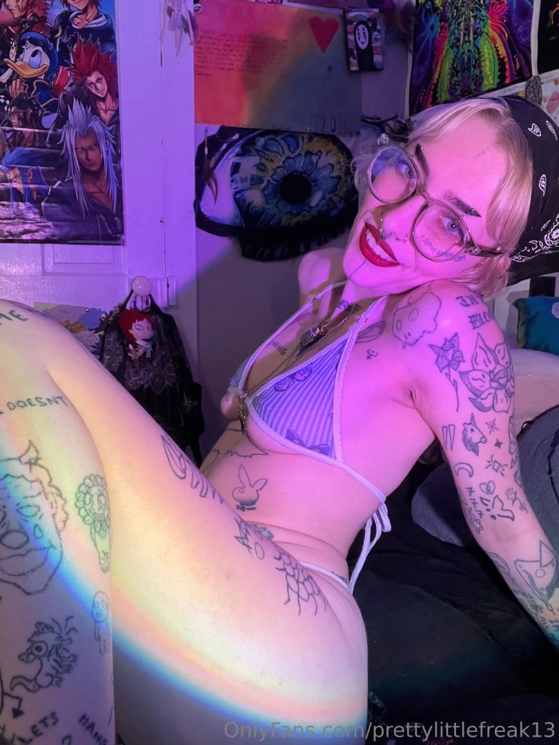 Prettylittlefreak13 part 1 