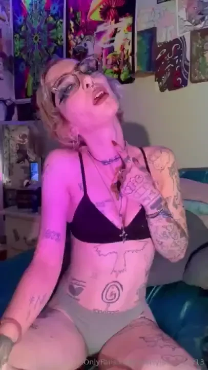 Prettylittlefreak13 part 60 