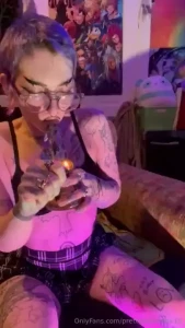 Stoners do it better part 1