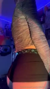 I have such a nice ass don t you agree tell me in a tip