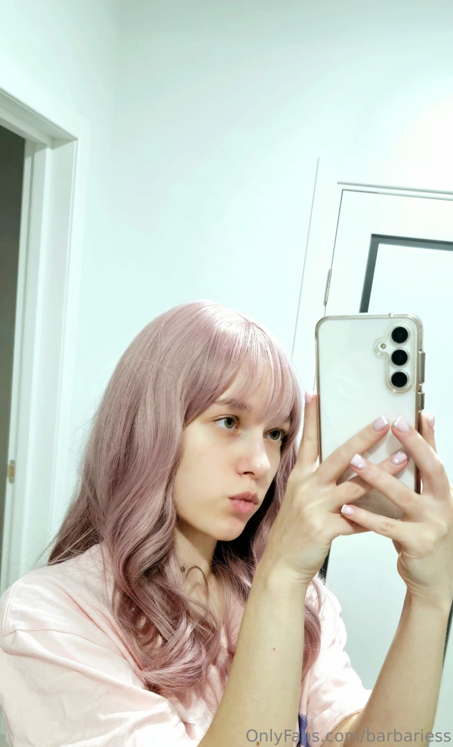 I would like to show you this photo because it seems quite unusual and 