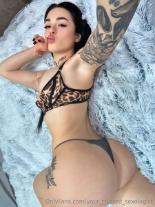 My bestie leila_mrr is real hot bitch her wet pussy always craves part 1526