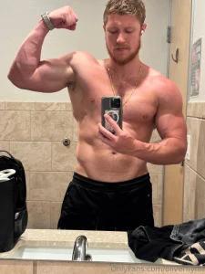 These muscles aren t the only thing that s hard right now part 2