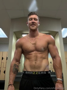 Cum take this off for me