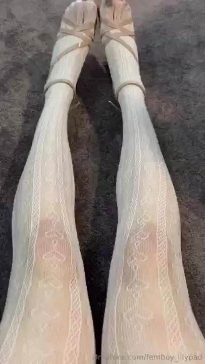 My legs are actually so long do you like femboys with long legs oh 