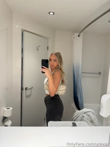 Do i look better undressed