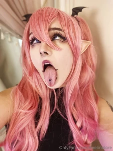 Are you ready to play hot right now dissolving into pleasure with me