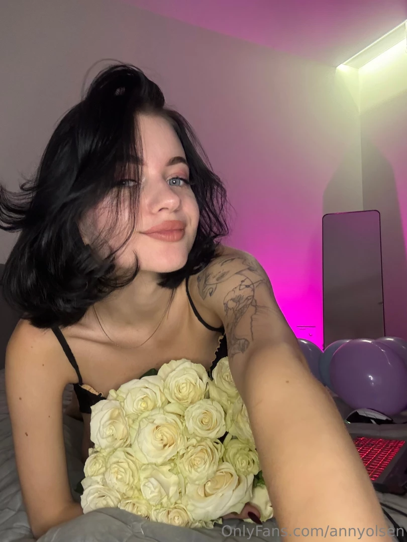 Ahhh yesterday was my birthday party and it was so freakin amazing i 