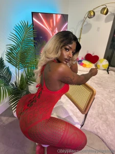 Lucky you enjoy 6 on my vip page dm me a to get a free seductive gift