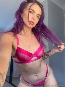 Being extra naughty don t know what s gotten into me hehe