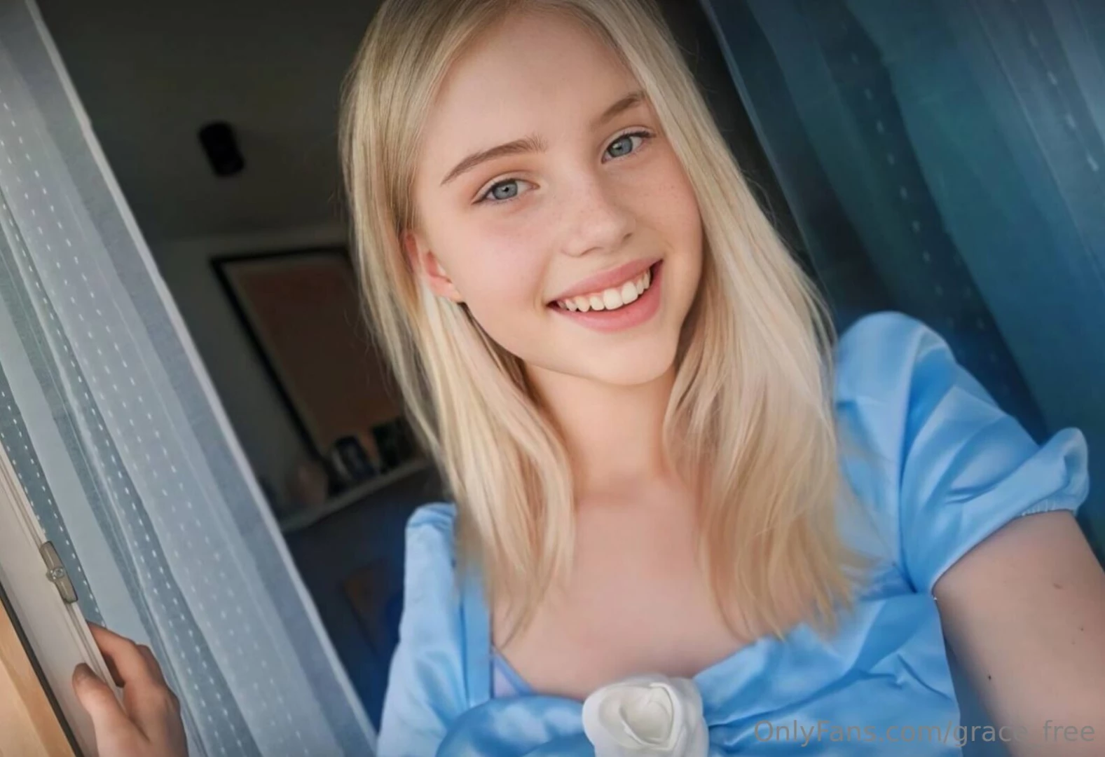 Please be gentle lizzy_blonde lick her all over and call her your slut part 457 