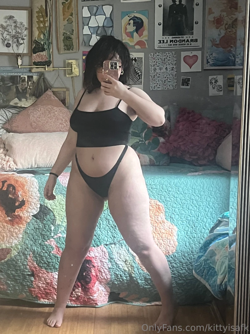 Hiiiiiiiii sending more pics tonight stay tuned 3 part 1 