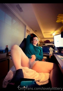 Who wants to watch me get off before work