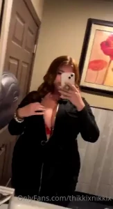Bar bathrooms turn me on and i know you like my outfit