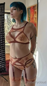 Good evening everyone i had a loonngg day got up at 7am and i m still part 1