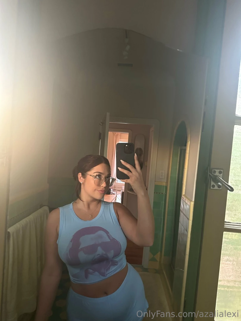 Lazy sundays cum to my dms 