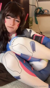 Uwaaa _ the bodysuits a little revealing dont you think part 8