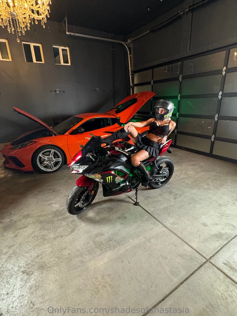 Behind the scenes of my first suicidegirls photo shoot i did last 