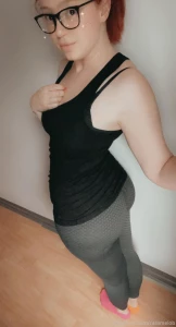 Messy hair and a nice butt