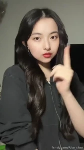 Rate my dance on a scale from 1 to 10 fyp petite asian teen dance cute