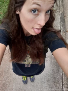 I dont glam for walks because i get too sweaty